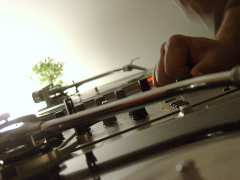 Vodka Sessions vol 1 & 2 – Dan & Timo back to back Mix Cover