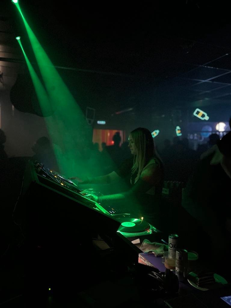 Anna Kohlin djing